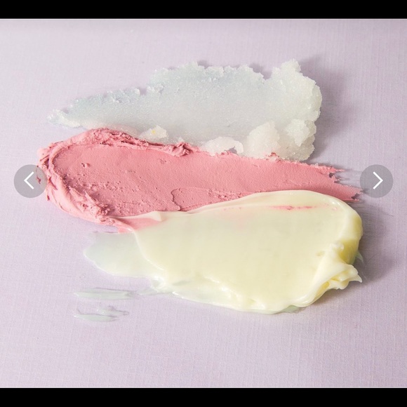 ONLY 2 LEFT!! Sara Happ The Lip Scrub 💋 - Picture 4 of 16